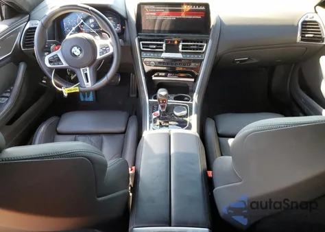 2023 BMW M8 z USA, uszkodzony, nr VIN WBSGV0C08PCM43252